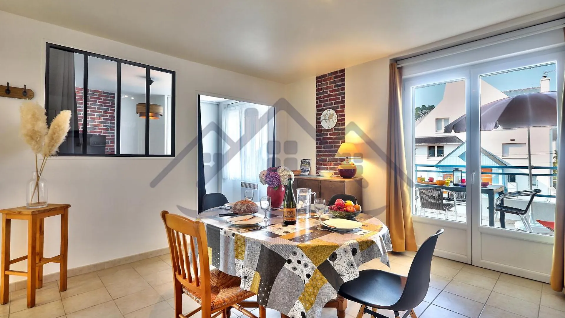 Localise - B02- Appartement Vue Mer - Plage Et Centre A Pied - Balcon - Wifi Inclus - Draps Inclus - Animaux Bienvenus Tréffiagat 0*,  Franciaország